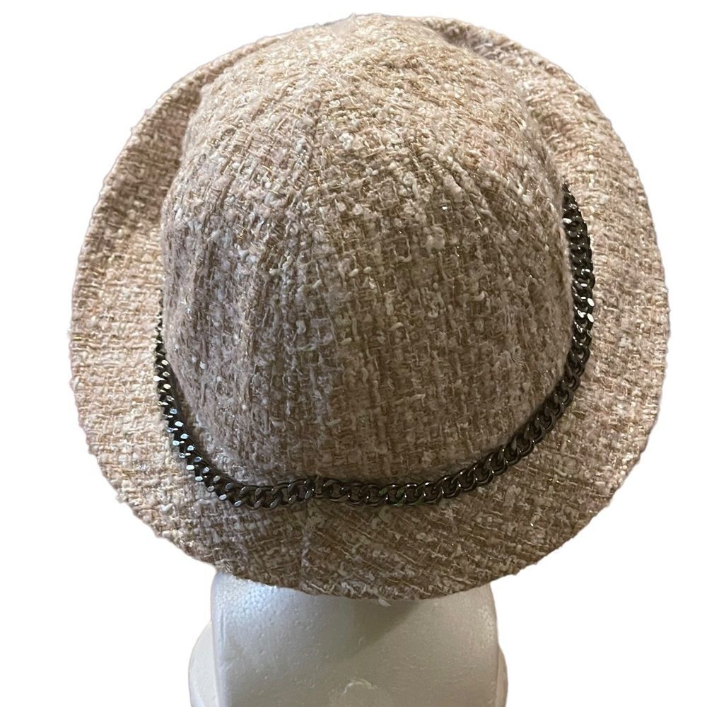 NWT INC International Concepts pale pink bucket hat gun metal chain - Picture 3 of 8